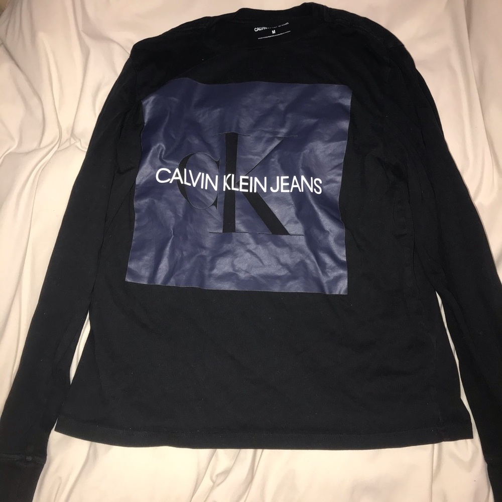 Long sleeve Calvin Klein logo shirt